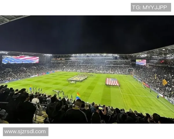 建业足球日盛典：激情四溢的绿茵场上见证梦想与荣耀的交汇